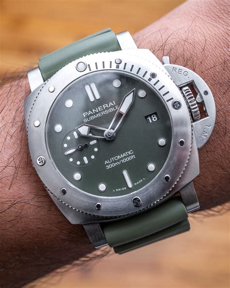 panerai submersible 42mm green